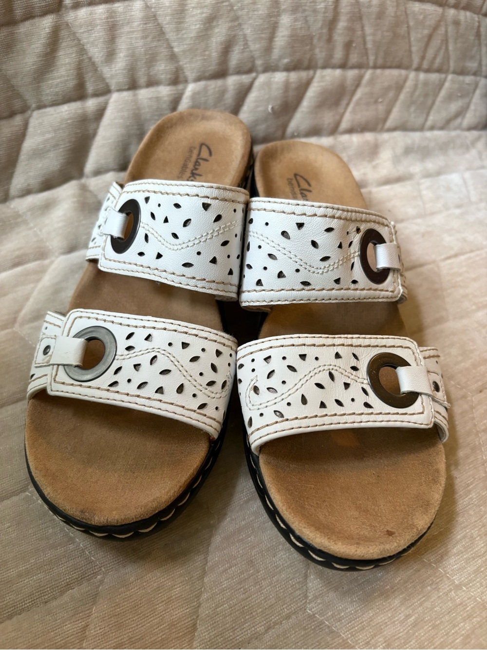 Clark’s Lexi Laurel strap sandals - Picture 3 of 8